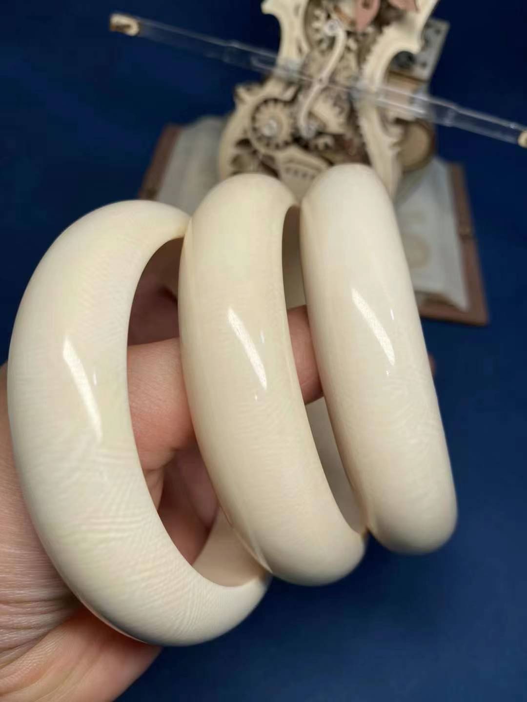 2.0 Imperial Bangle