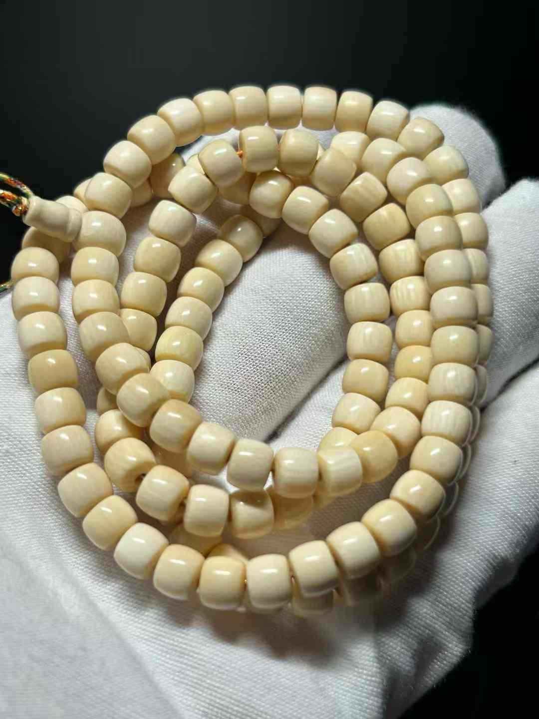6/5mm Straight Cut Bead 120 Bracelet