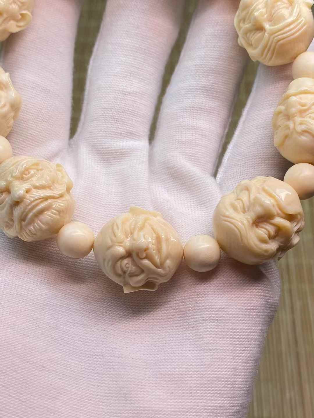 Gelang Delapan Belas Arhat