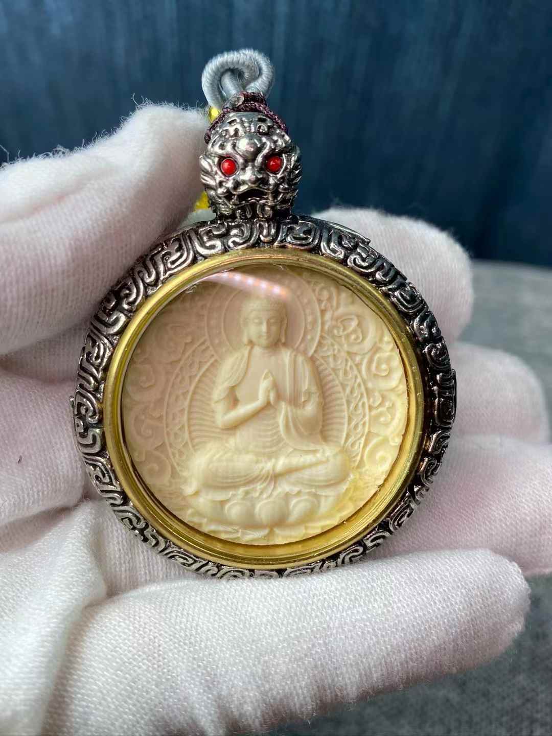 Eight Guardian Deities pendant