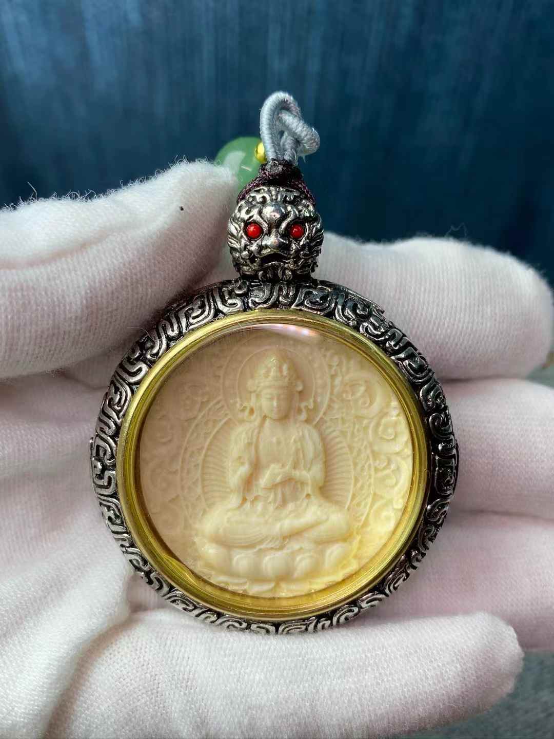 Eight Guardian Deities pendant