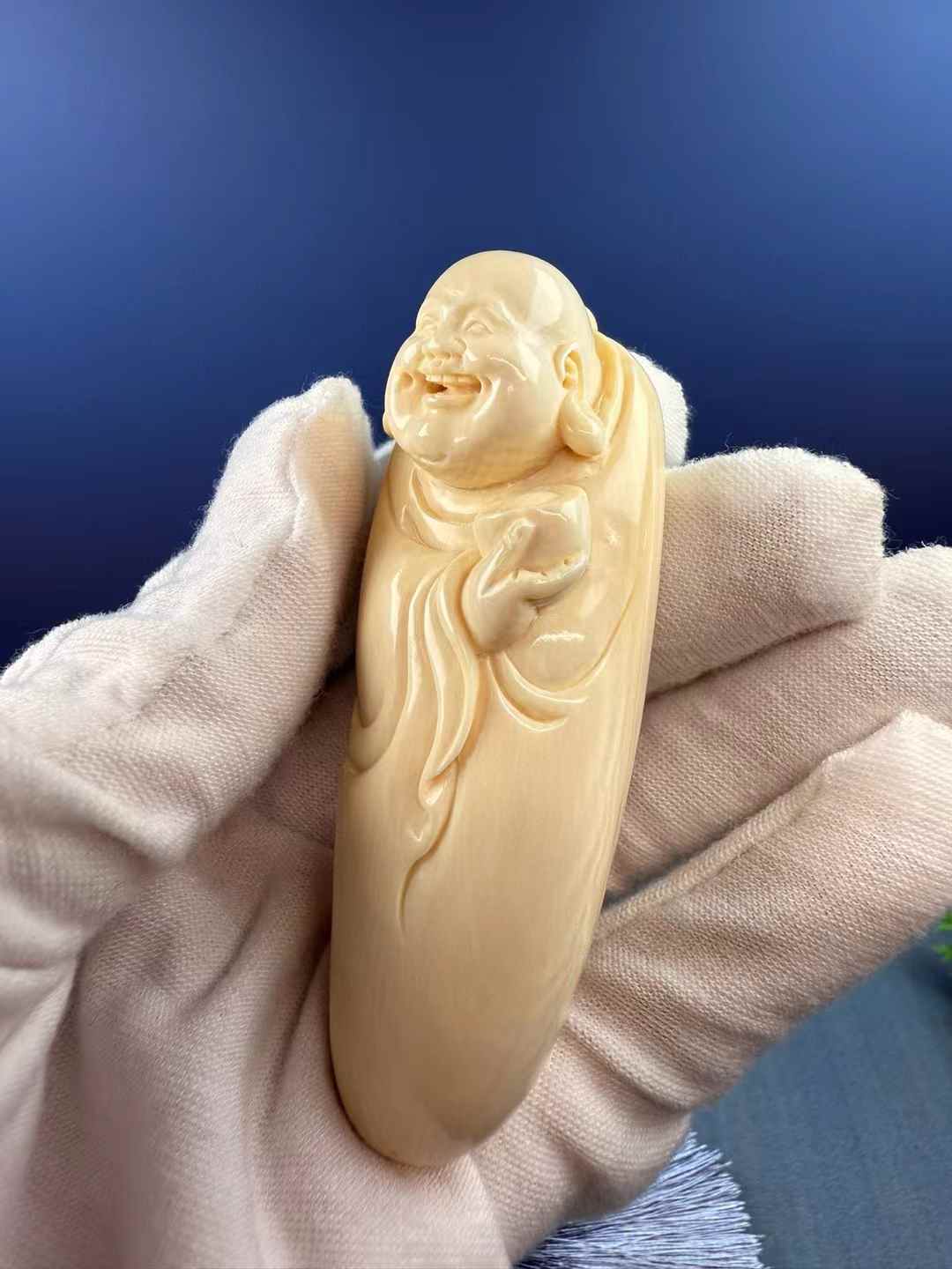 Wealth-Bringing Maitreya Tusk Handheld