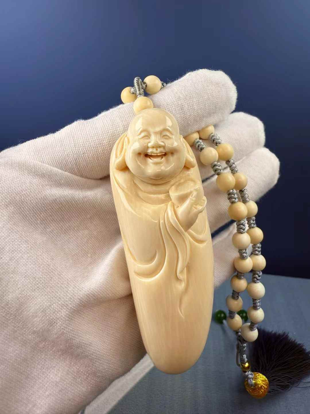 Wealth-Bringing Maitreya Tusk Handheld