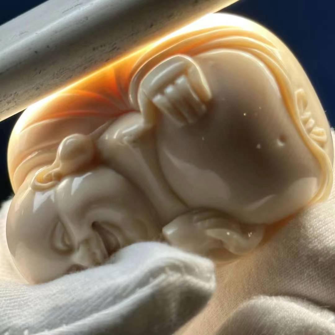 Maitreya yang menarik kekayaan