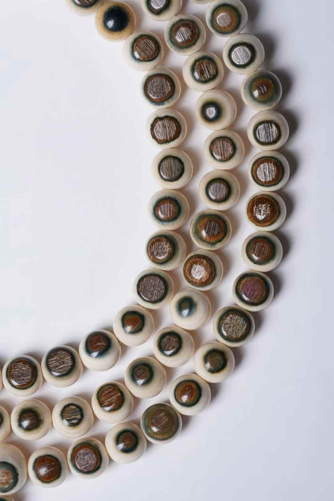 Premium blue-eyed 108 beads