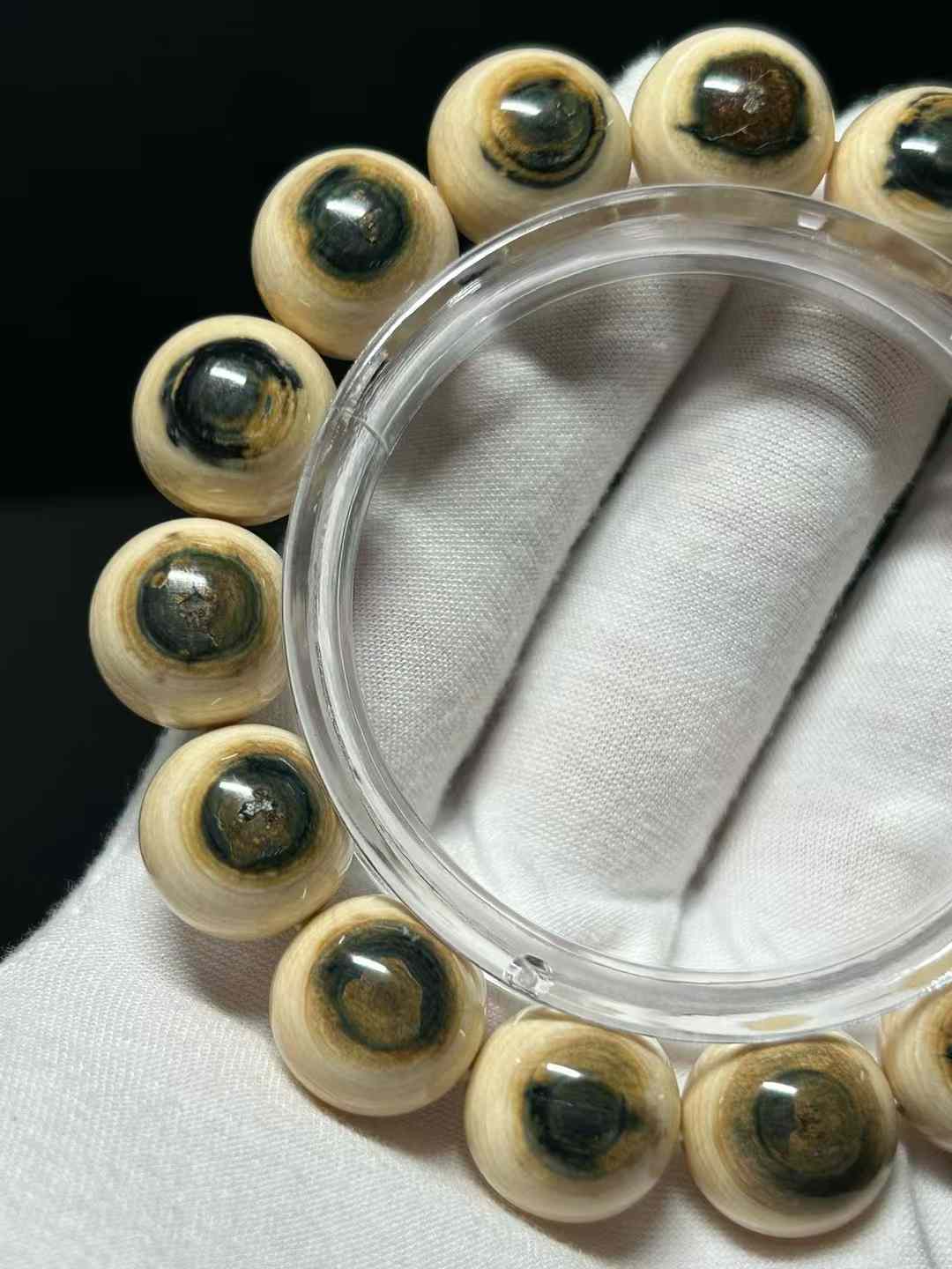 15mm Blue Eye Bracelet