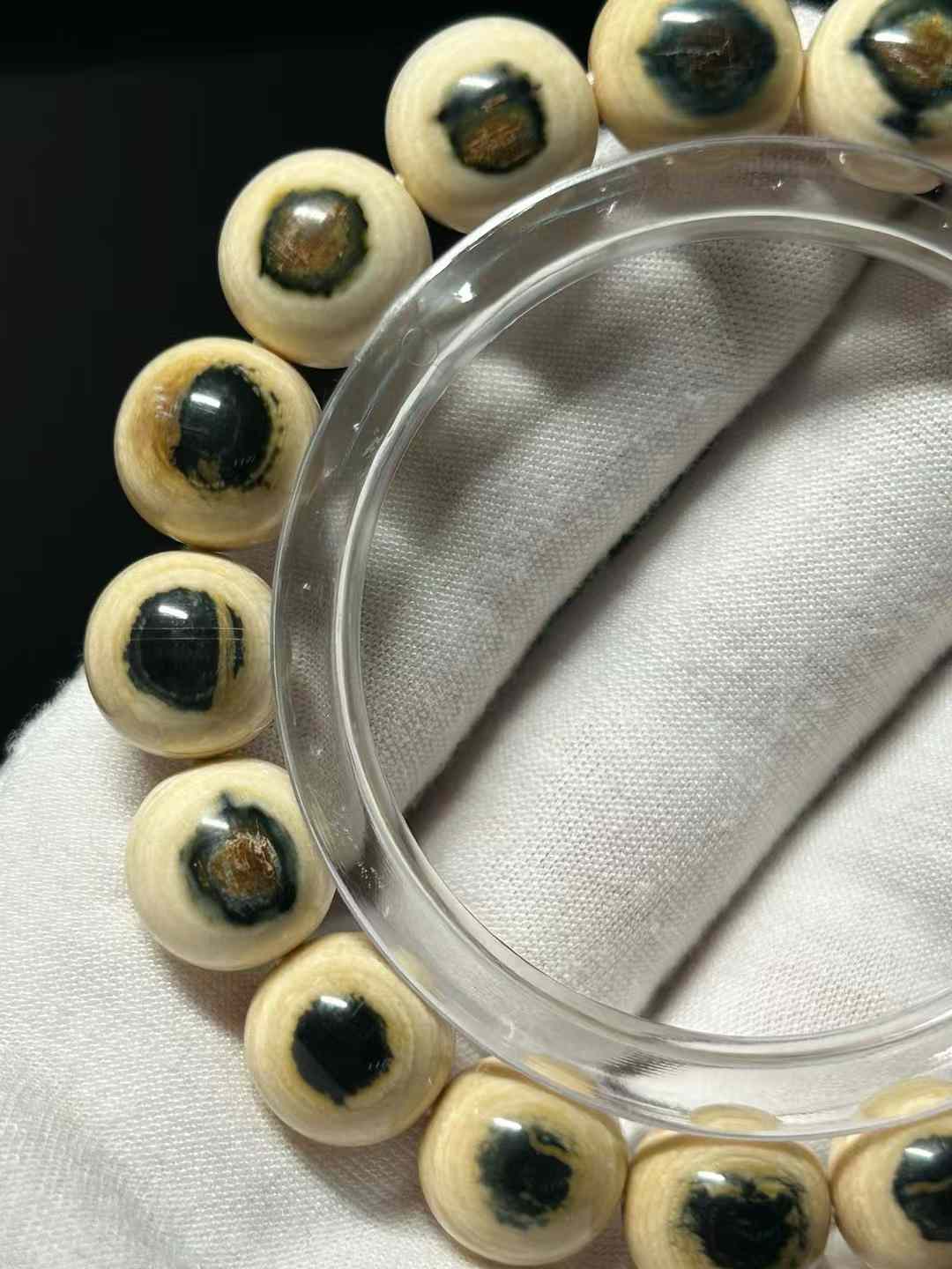 12mm Blue Eye Bracelet