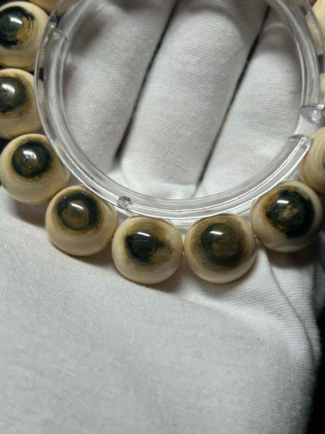 15mm Blue Eye Bracelet