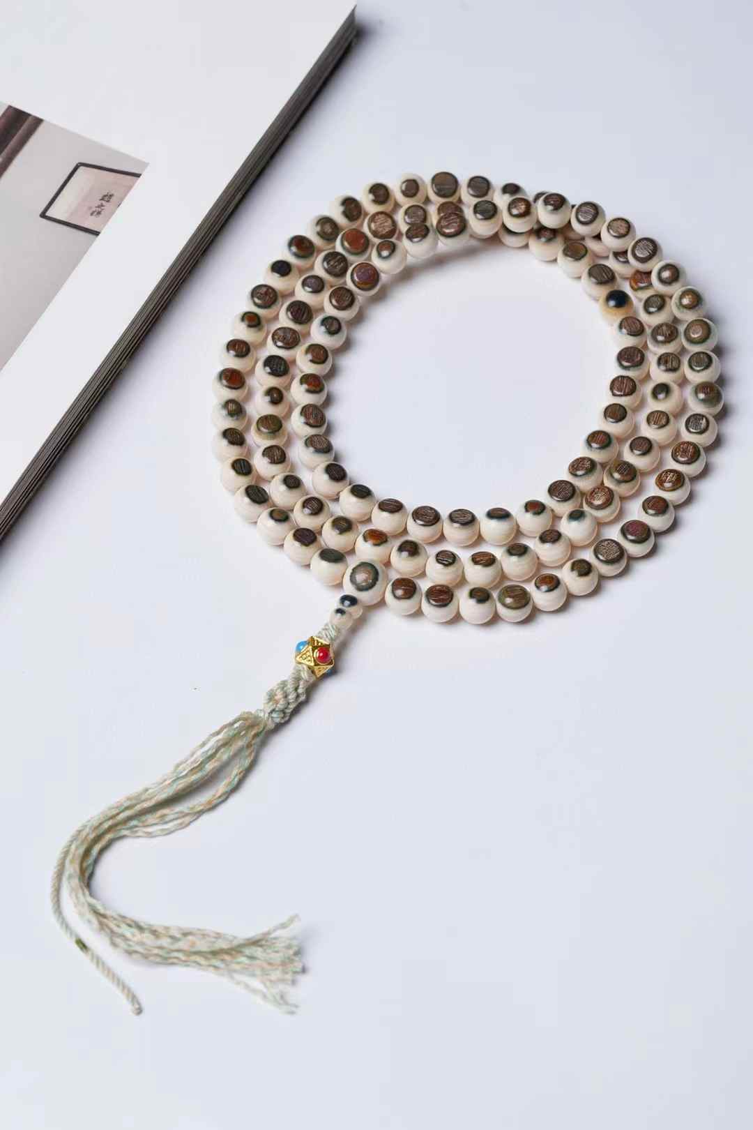 Premium blue-eyed 108 beads