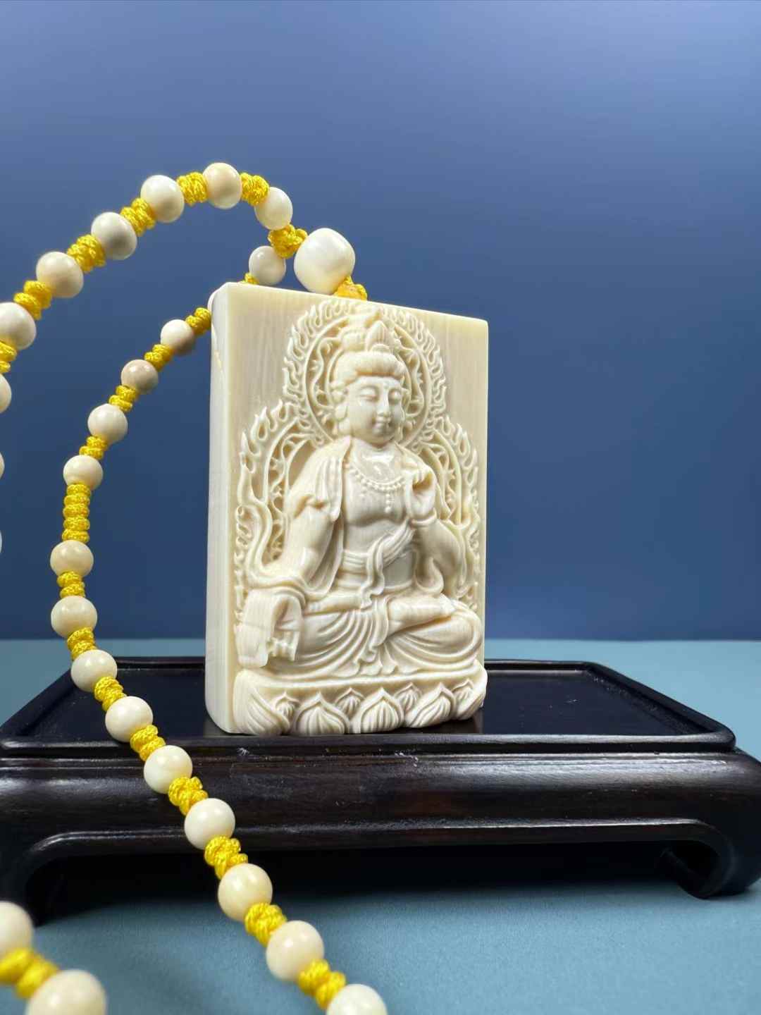 Liontin Guanyin Laut Selatan
