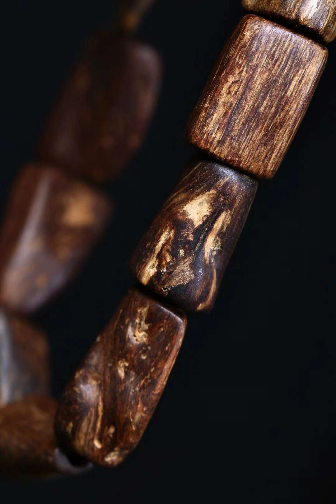 Sinking Agarwood Bead Bracelet