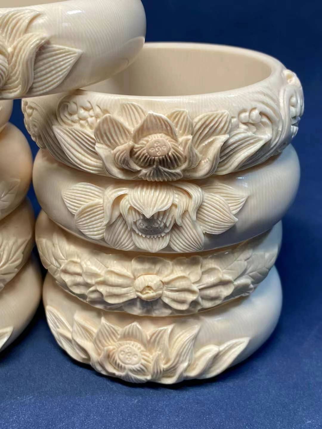2.0 Carved Bangle