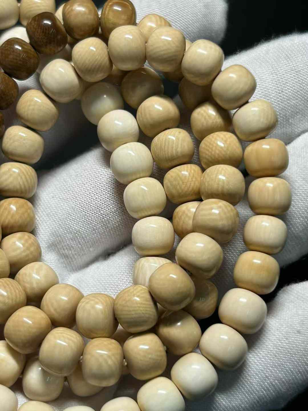 8/7mm Gradient 108 Bracelet