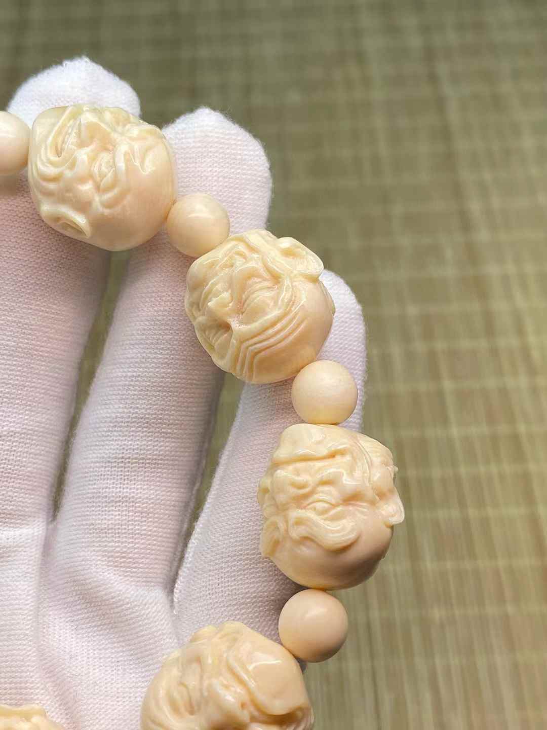 Gelang Delapan Belas Arhat