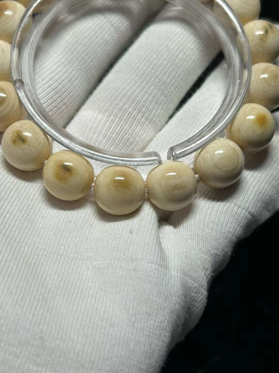 12mm Round Bead with Skin