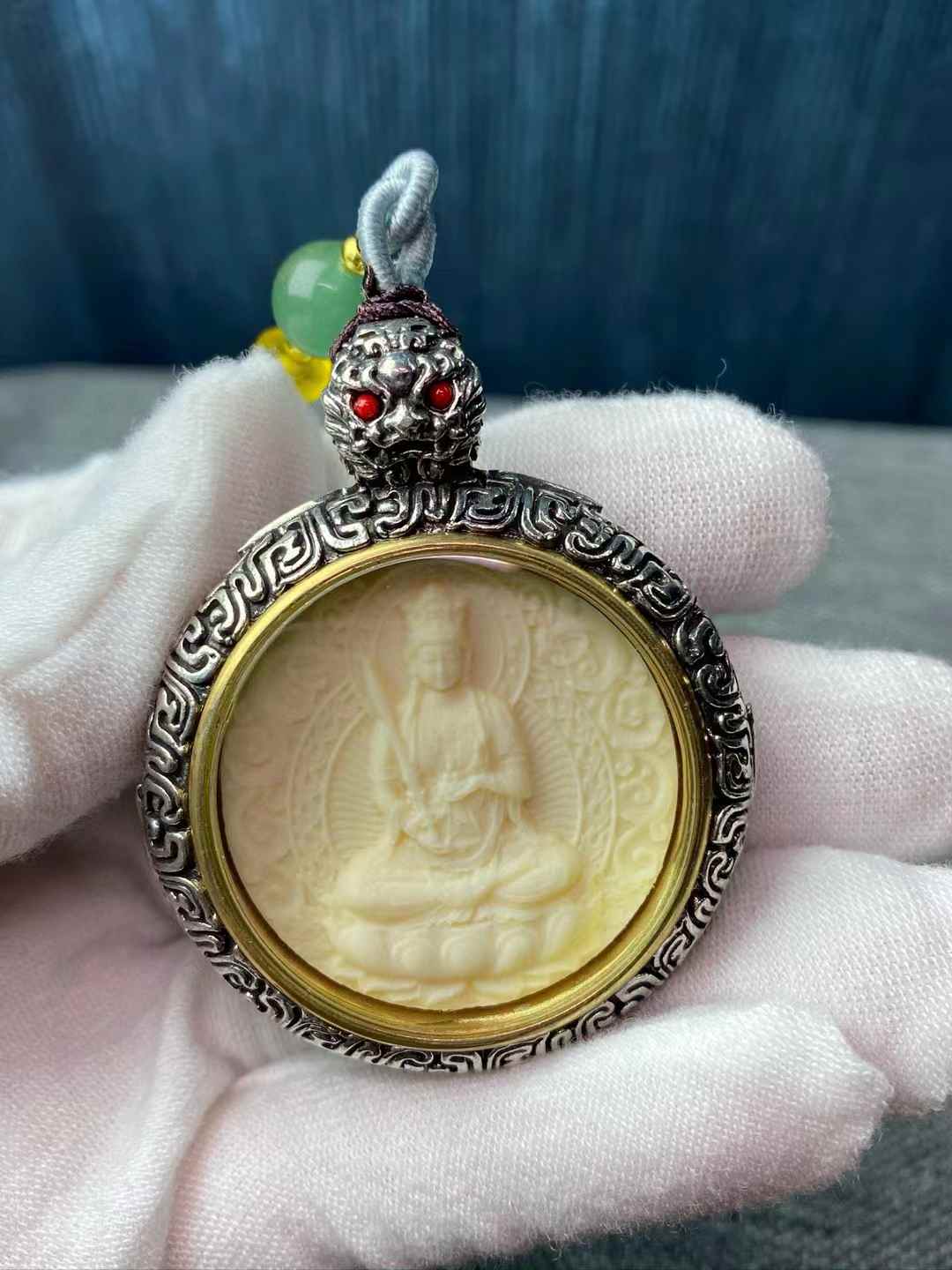 Eight Guardian Deities pendant