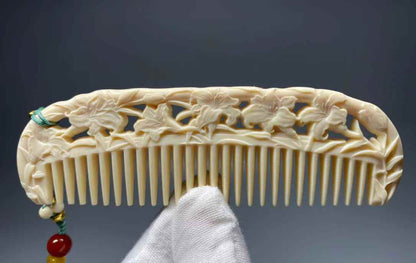 Jade Magnolia Comb