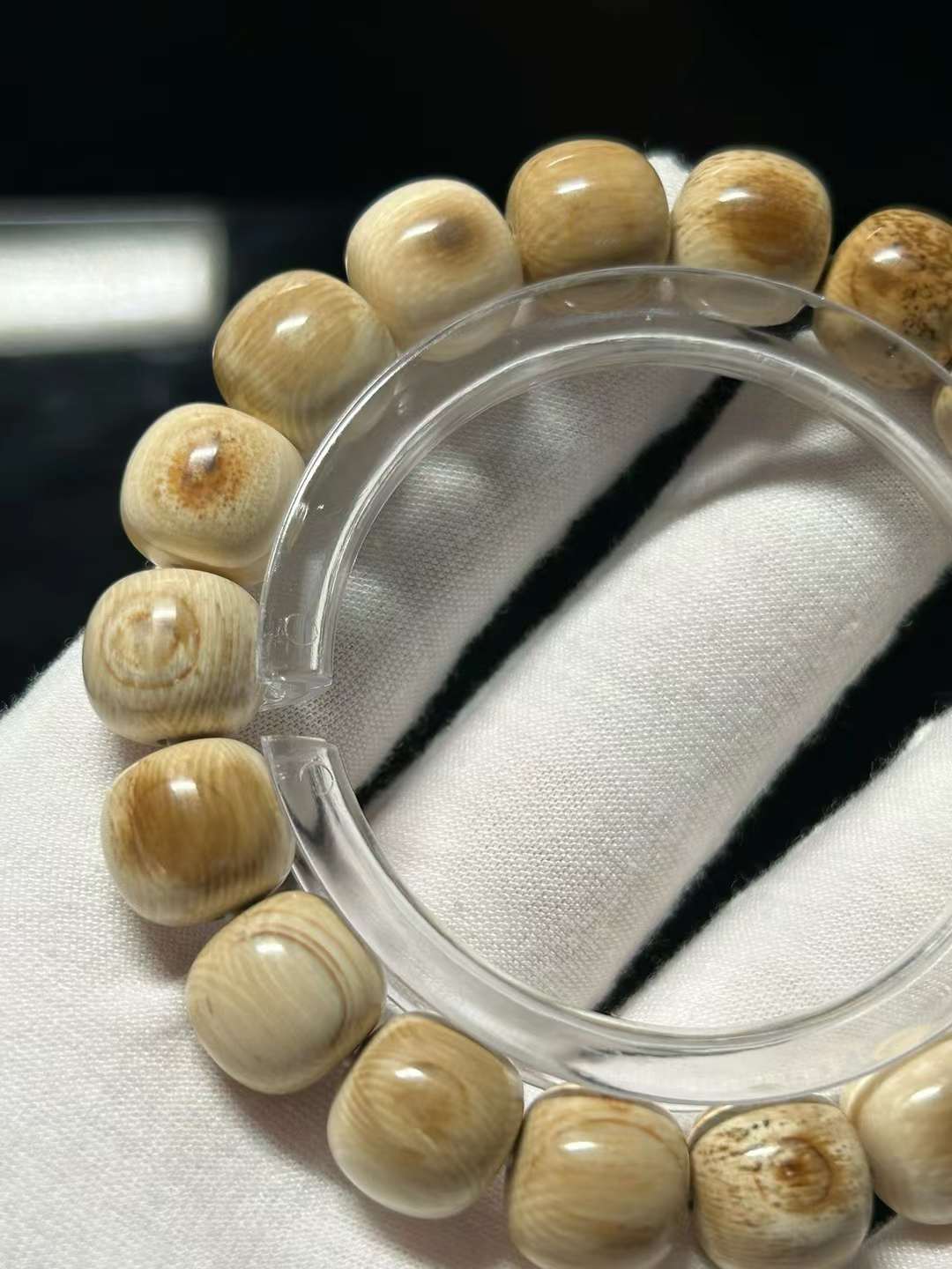 12/11mm Old Style Bead Bracelet